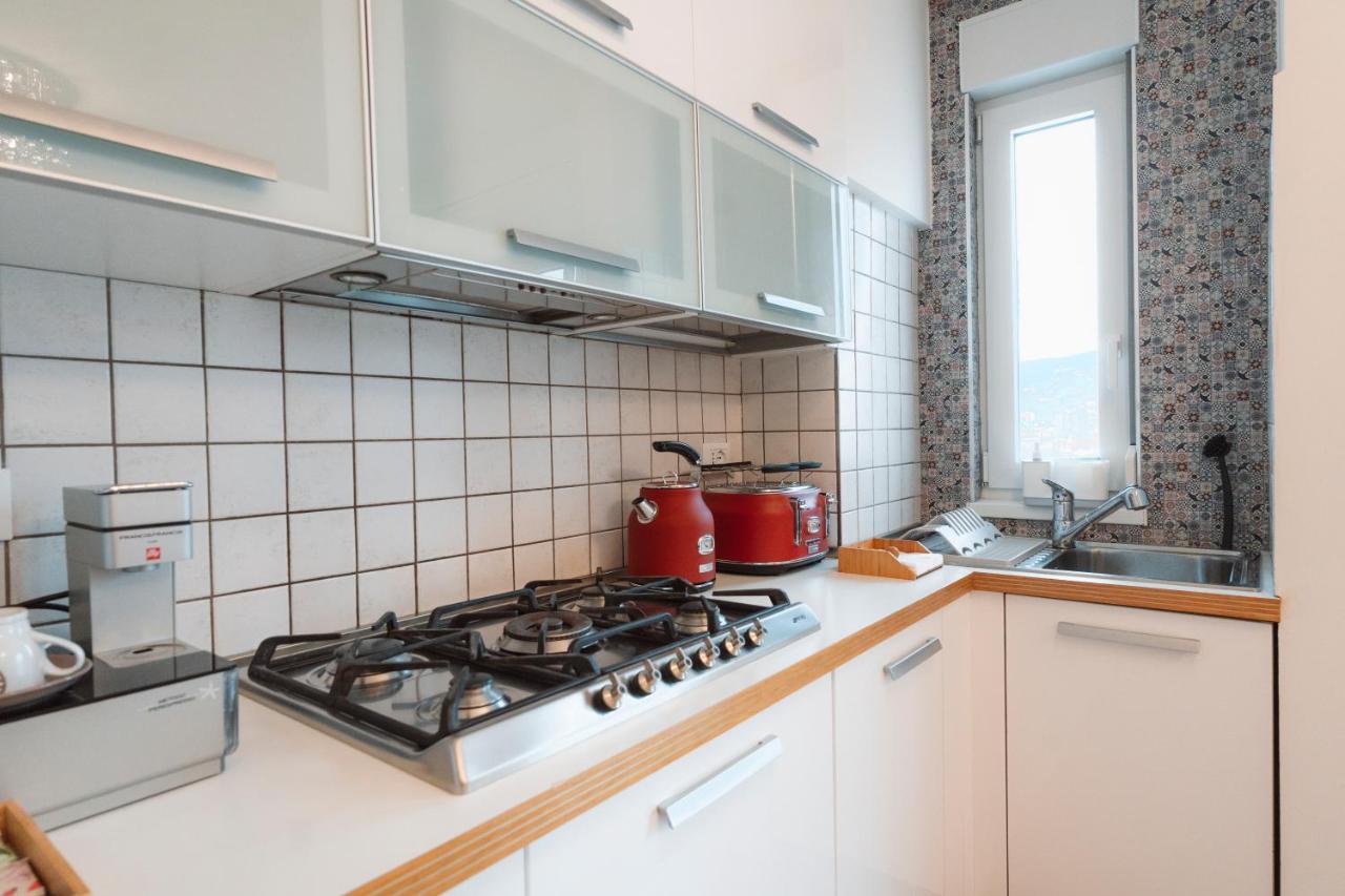 Апартаменты San Giusto Elegante Bilocale Con Balcone E Vista Триест Экстерьер фото